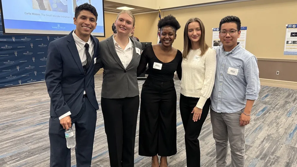 Student researchers in Wake Tech's START program present their findings at the Fall 2024 Student Showcase.Research Discoveries