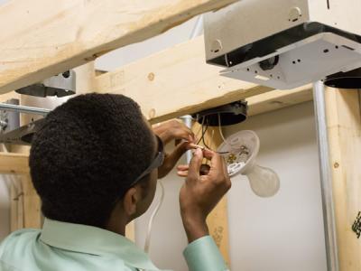 Electrical Systems Technology Image